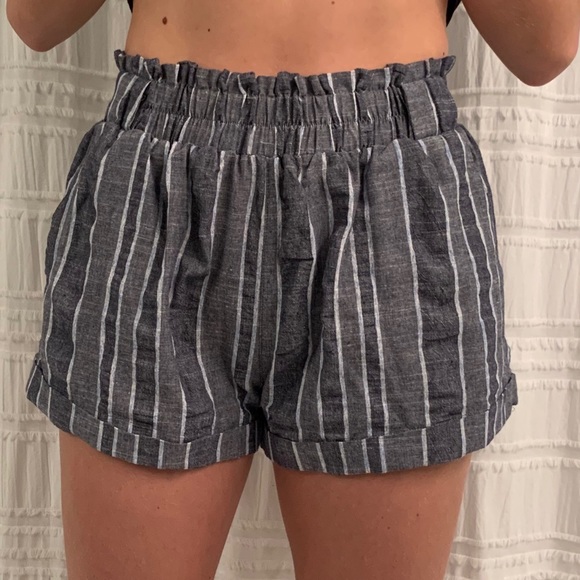 Cute beach shorts - Picture 2 of 4